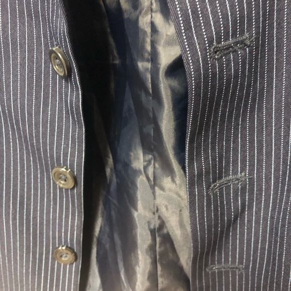 LAST CHANCE! YOUNG KINGS By Steve Harvey Pinstripe Suit Jacket/Coat - Picture 5 of 16